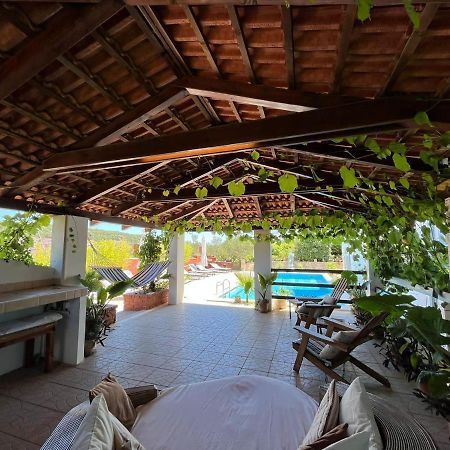 Apartament Gorana Apartman With Swimming Pool Jelsa  Zewnętrze zdjęcie