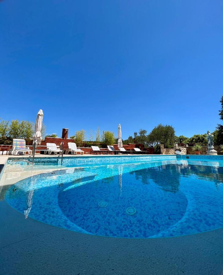 Apartament Gorana Apartman With Swimming Pool Jelsa  Zewnętrze zdjęcie